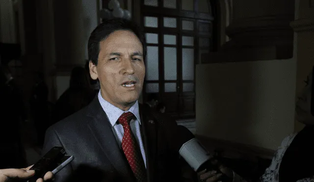 Los 18 congresistas que rechazaron acusación criminal y blindaron a César Hinostroza