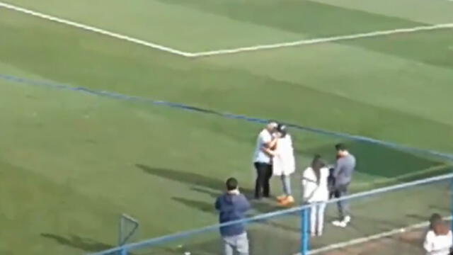 Sporting Cristal: hincha le pidió matrimonio a su pareja en partido con Sport Rosario [VIDEO]