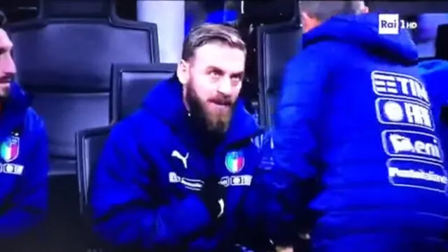 De Rossi y su enojo en el banquillo de Italia cuando le ordenaron ingresar ante Suecia [VIDEO]