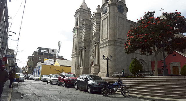 Carros no podrán parquear en varias calles de Moquegua