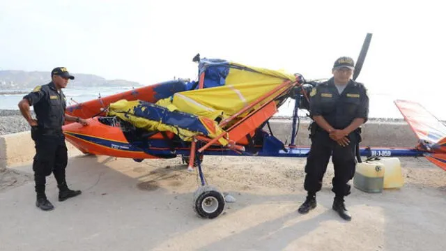 Avioneta cayó en la playa durante exhibición en la Costa Verde [VIDEO] 
