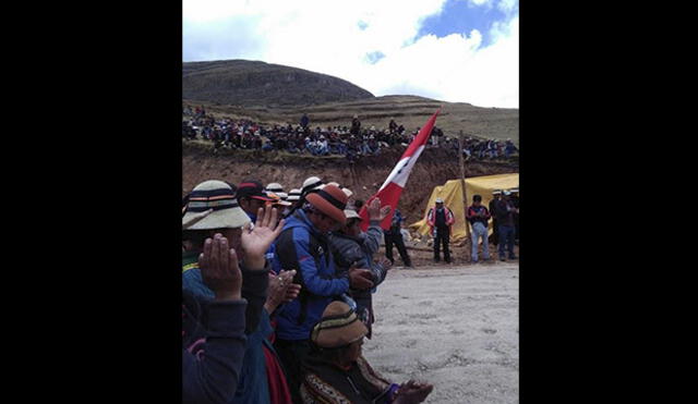 Pobladores de Challhuahuacho exigen al premier Zavala que cumpla con la reunión que les ofreció el 6 de febrero
