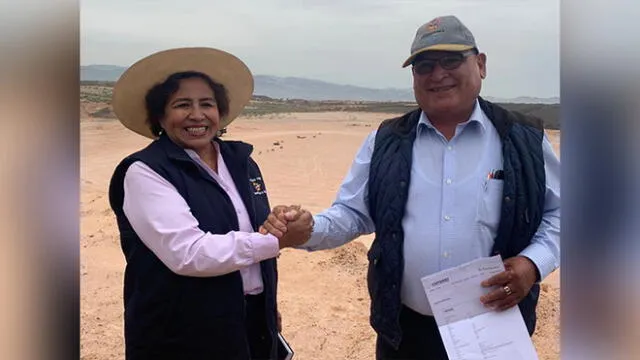Gerente de Educación y alcalde del distrito de Yura en Arequipa, visitaron este viernes el terreno donde se construirá institución educativa.