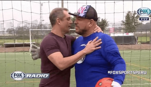 Fox Radio Perú: Peter Arévalo y Julinho se miden en duelo de penales ¿Quién ganó? [VIDEO]