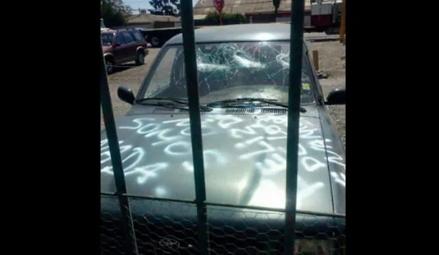 Twitter: Mujer destrozó camioneta de su expareja y le dejó duro mensaje | FOTOS