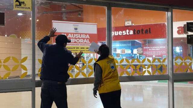 Centro comercial fue multado con 50% de una UIT, además de la clausura temporal. (Foto: Municipalidad de Independencia)