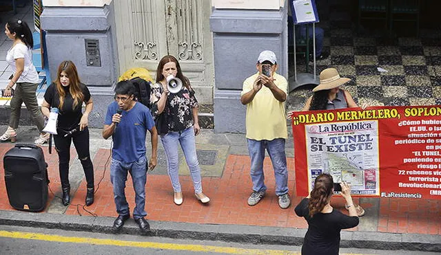 En campaña. Uno de los recientes despliegues de "La Resistencia" contra el diario La República.
