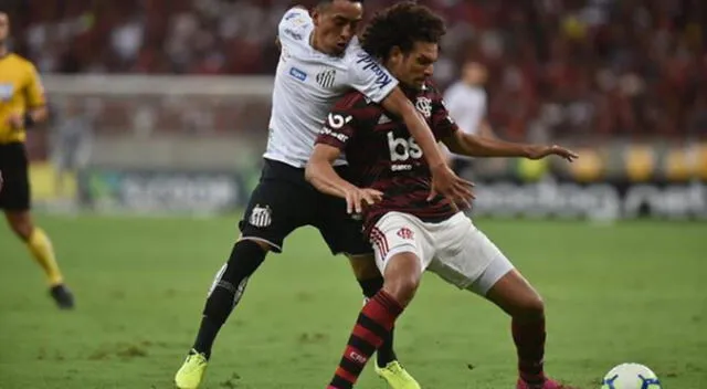 El último partido de Cueva en Brasil fue el 14 de setiembre, ante el Flamengo.