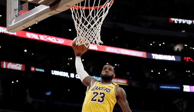 LeBron dio 22 puntos en su último partido con Los Angeles Lakers. (Créditos: AFP)