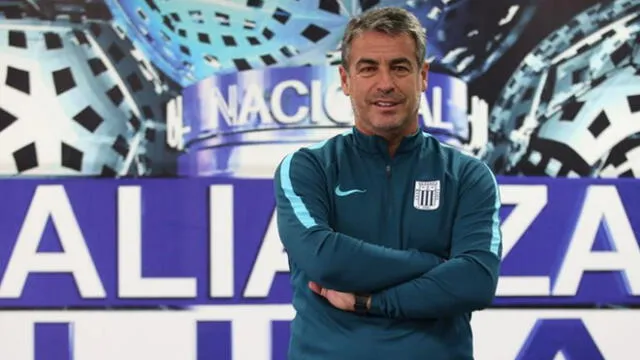 Pablo Bengoechea fue elegido como el mejor técnico de la Liga 1 Movistar 2019