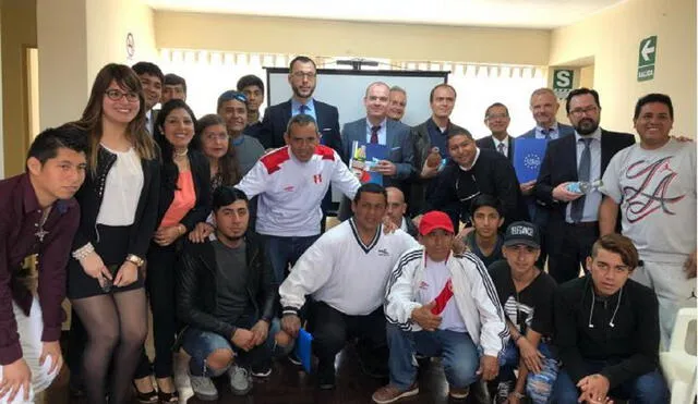 Embajador de la Unión Europea visita centro que rehabilita a jóvenes del Callao 