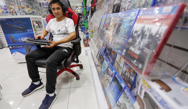 Jimmy Guevara, director de MasGamers, pagó 20 dólares por su primer local.