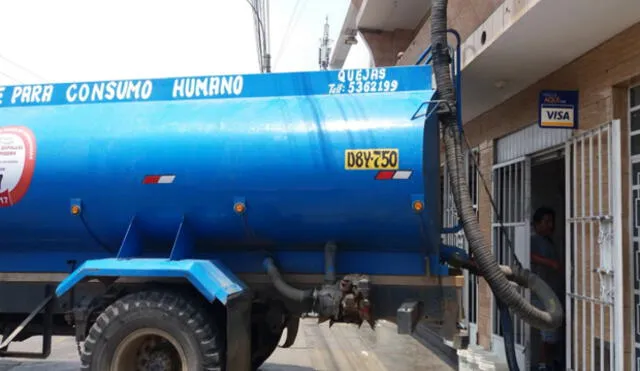 Denuncian cobros indebidos de cisternas por abastecimiento de agua