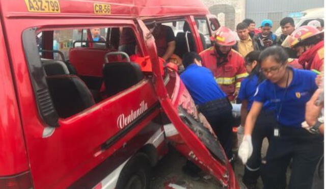  Nueve heridos graves deja choque de combi con camión en Ventanilla