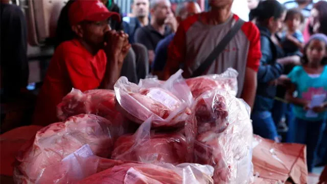 El trozo de pernil tiene un costo excesivo en el mercado, cerca de los 5 dólares, imposible de pagar para la mayoría de venezolanos. Foto: Difusión