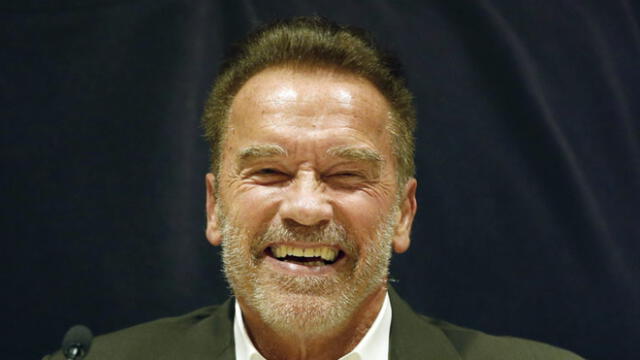 Arnold Schwarzenegger fue atacado por la espalda con una patada voladora [VIDEO]