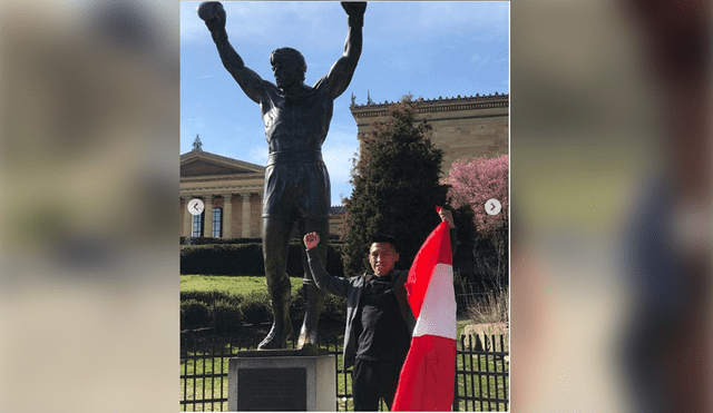Enrique Barzola se luce junto a la estatua de 'Rocky' previo a UFC Philadelphia [FOTOS]