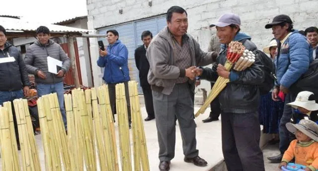 Puno: comuna de Azángaro entrega cohetes antigranizo para prevenir daños en cosechas