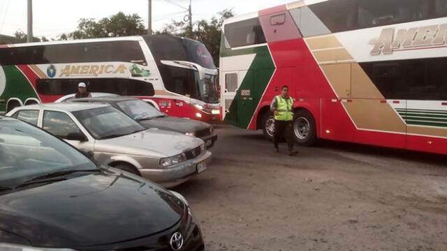 #YoDenuncio: quejas ante empresa de buses que genera congestión vehicular