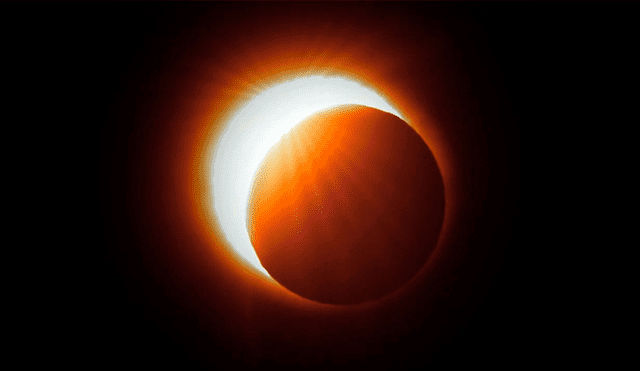 Eclipse solar total