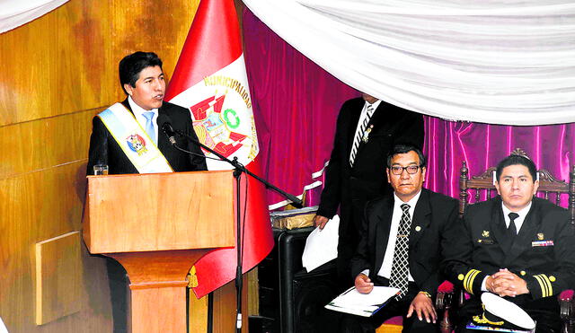 Alcalde Flores: Puno es vista como una región que atrasa el desarrollo del país 