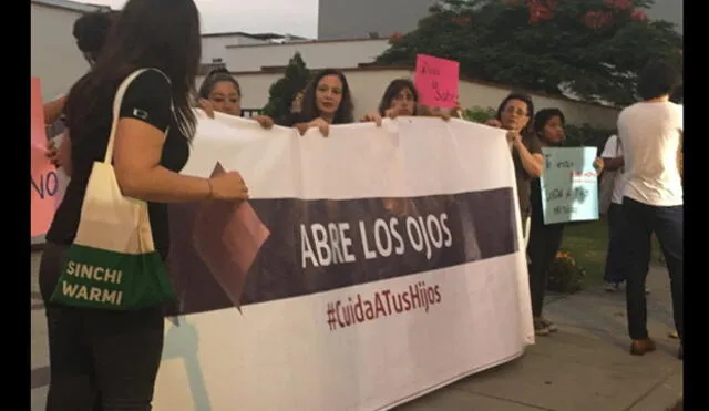 Sodalicio: protestan contra decisión fiscal de exculpar a Luis Figari | VIDEO