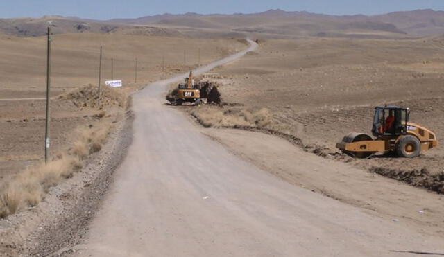 La carretera Checca-Mazocruz, de 72 kilómetros, permitirá la conexión de las regiones de Tacna, Moquegua y Puno.