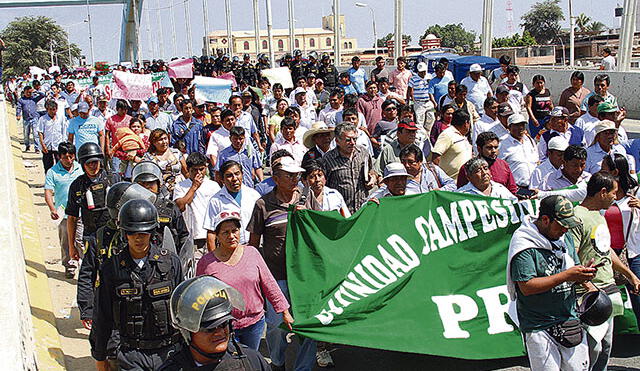 Comuneros condenan a PNP por abuso durante desalojo 