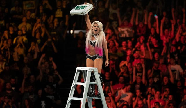 Alexa Bliss ganó el Money in the Bank en el 2018. Foto: WWE
