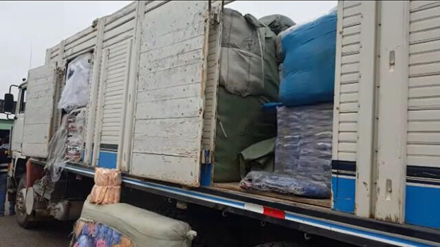 En Tacna, intervienen vehículos bolivianos repletos de contrabando [VIDEOS]