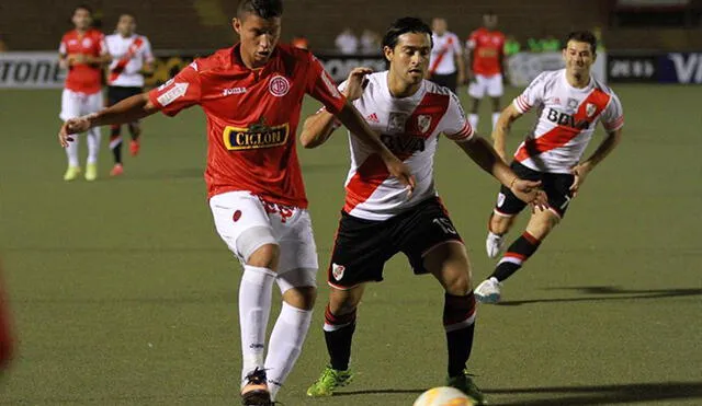 Marcos Delgado anotó el gol en el Estadio Monumental de River Plate. Foto: GLR