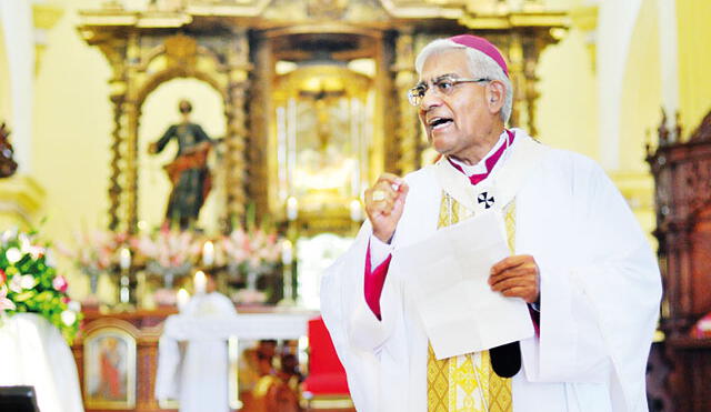 Monseñor Cabrejos fue gestor de la construcción del Policlínico Materno infantil en el Alto Trujillo. Foto: Difusión