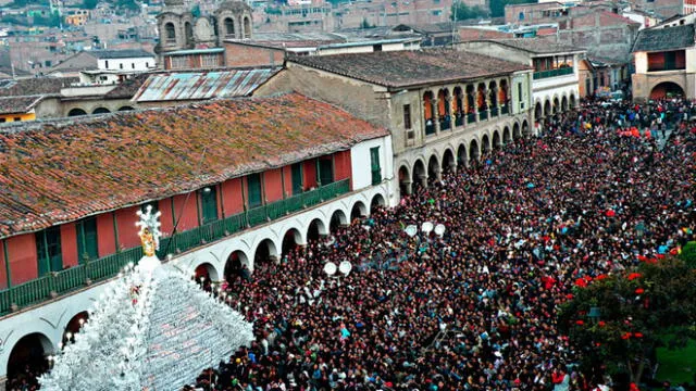 Miles de turistas nacionales y extranjeros llegaban a Ayacucho por Semana Santa. Foto: archivo La República