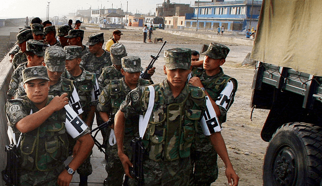 Altos mandos del Ejército están a favor de que soldados puedan salir a patrullar las calles bajo resguardo de ley. Foto: La República