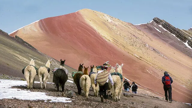 Prorrogan por 1 año petitorios mineros en Montaña de los Siete Colores. Foto: Mincetur