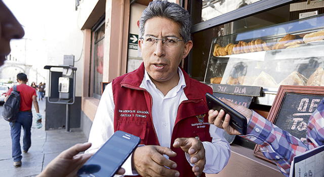 Nilo Cruz agregó que las inspecciones serán un trabajo articulado. Revisarán la parte física como la estructura de los ambientes y lo relacionado a la salud e higiene como los baños. Foto: archivo LR