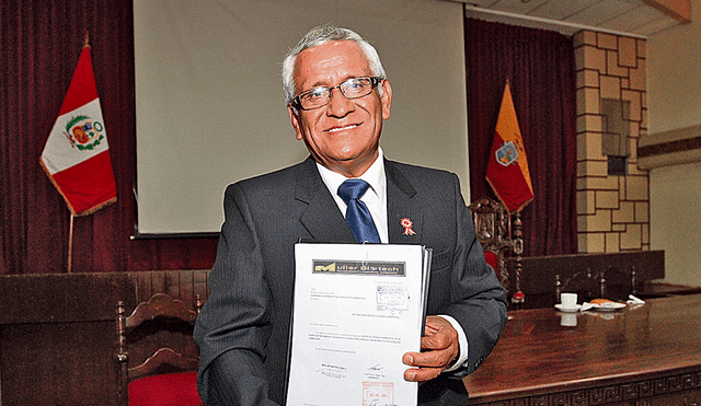 Anselmo Lozano fue suspendido luego de ser implicado en caso El Imperio del Mal. Foto: La República