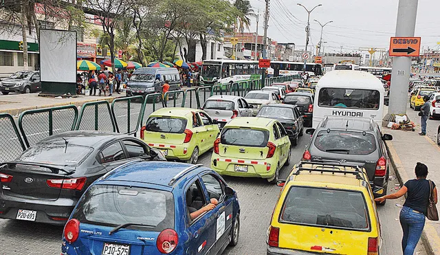 Denuncian el incremento de la informalidad en el transporte de Piura. Foto: La República.