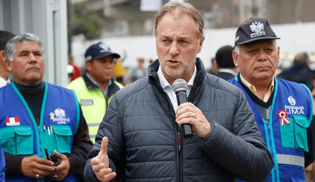 El alcalde Lima, Jorge Muñoz, se pronunció luego de que el Jurado Nacional de Elecciones declarara fundado su vacancia en segunda instancia. Foto: Mauricio Malca.