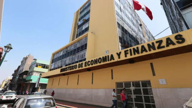 El MEF proyectó que la economía nacional crecerá 3,6% este año. Foto: La República