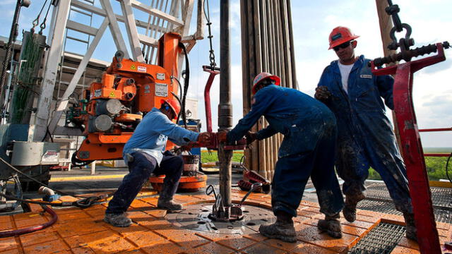 De acuerdo con datos de la empresa de servicios petroleros Baker Hughes, la semana pasada había en Estados Unidos unos 533 taladros operativos. Foto: AFP