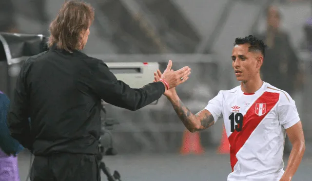 Ricardo Gareca y Yoshimar Yotún en la selección peruana. Foto: AFP