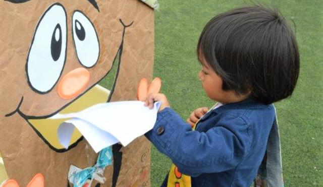 Los niños en forma de juego aprenden la importancia de conservar nuestro planeta. Foto: URPI-GLR