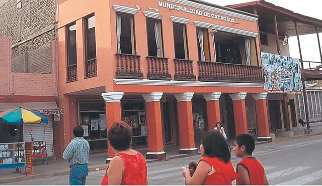 Funcionarios son observados por denuncia. Foto: Municipalidad de Catacaos