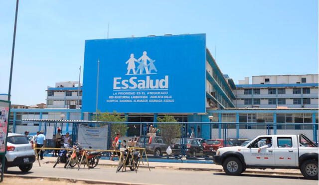 El hospital Almanzor Aguinaga no entrega EPP completo a personal.
