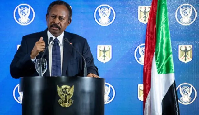 Primer ministro de Sudán, Abdalá Hamdok, pidió "defender la revolución" y fue arrestado por rechazar el golpe de Estado. Foto: difusión
