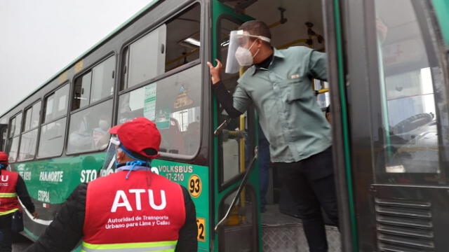 Los transportistas deberán subir a la web de la ATU la imagen de su carné de vacunación. Foto: Karla Cruz/ URPI-GLR.