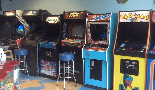 Había juegos para todos los gustos en los establecimientos de Arcades. Foto: @hugzapata
