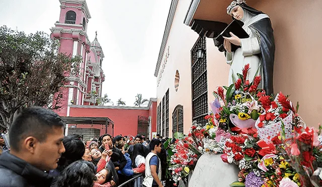 Cada 30 de agosto, devotos de Santa Rosa de Lima depositan sus cartas en el Pozo de los Deseos. Foto: Archivo La República