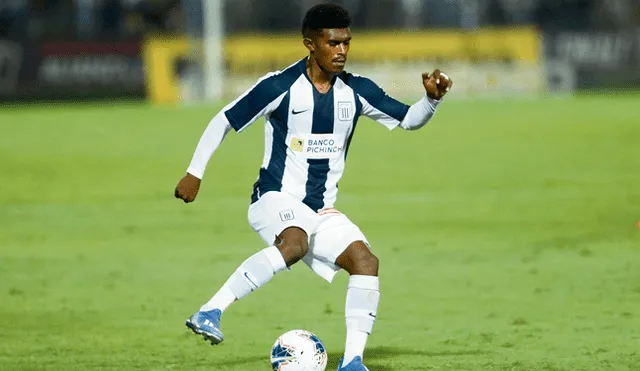 Osling Mora fue campeón con Alianza Lima en el 2021. Foto: Alianza Lima/Twitter